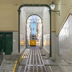 King Bed Suite, Loft With 3wc, Ac & Self-check-in. Apartamento Lisboa