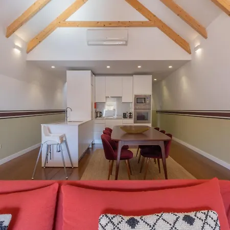 Lejlighed King Bed Suite, Loft With 3wc, Ac & Self-check-in. *