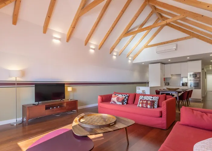 アパート King Bed Suite, Loft With 3wc, Ac & Self-check-in.