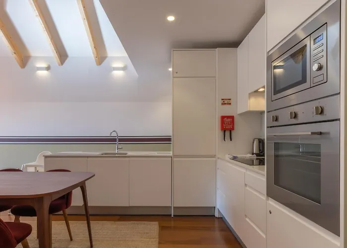 King Bed Suite, Loft With 3wc, Ac & Self-check-in. *