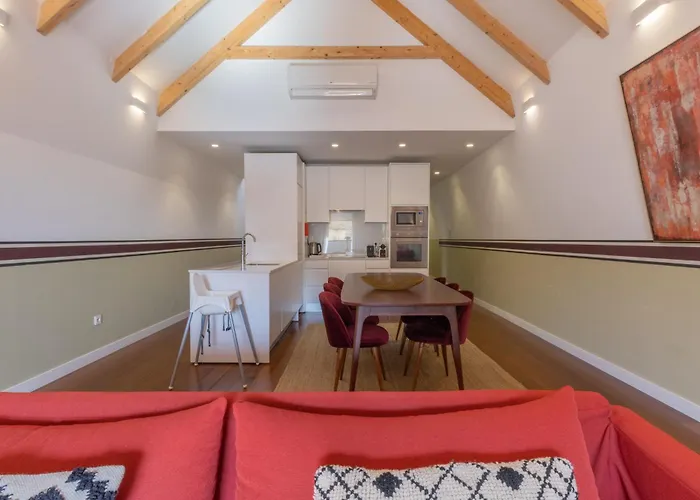アパート King Bed Suite, Loft With 3wc, Ac & Self-check-in. *