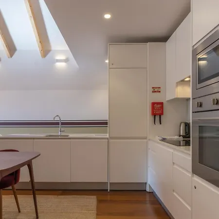 King Bed Suite, Loft With 3wc, Ac & Self-check-in. *