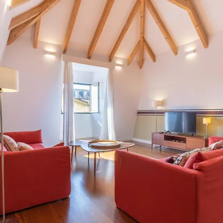 King Bed Suite, Loft With 3wc, Ac & Self-check-in. Lisbon