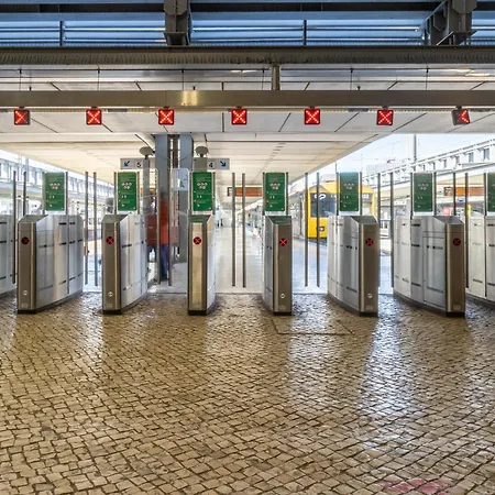 King Bed Suite, Loft With 3wc, Ac & Self-check-in. Apartment